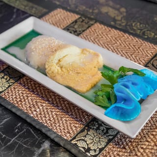 Sweet Sticky Rice with Thai Custard