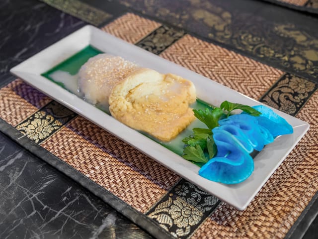 Sweet Sticky Rice with Thai Custard.